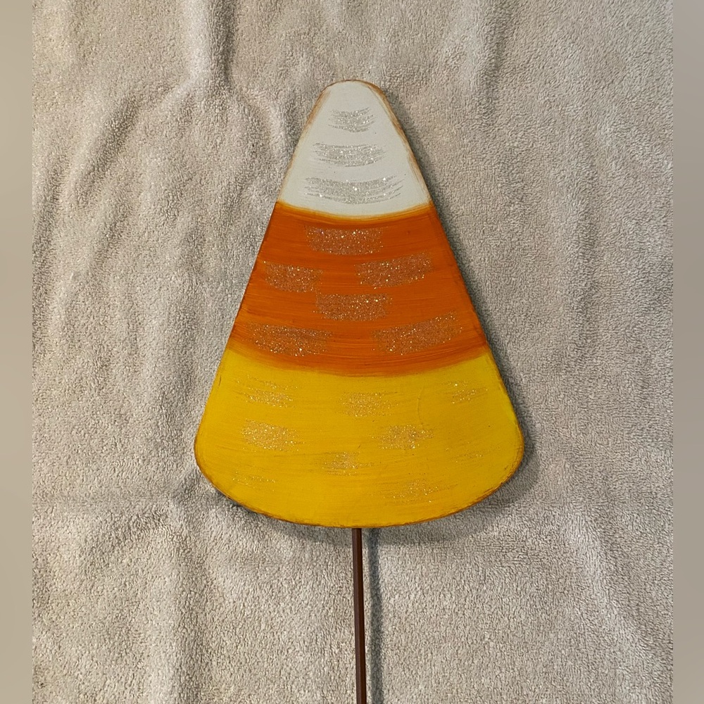 The Round Top Collection - Candy Corn Yard Stake